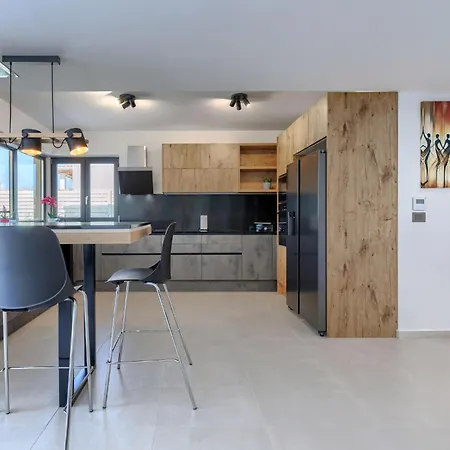 Avona By Interhome * Tar-Vabriga